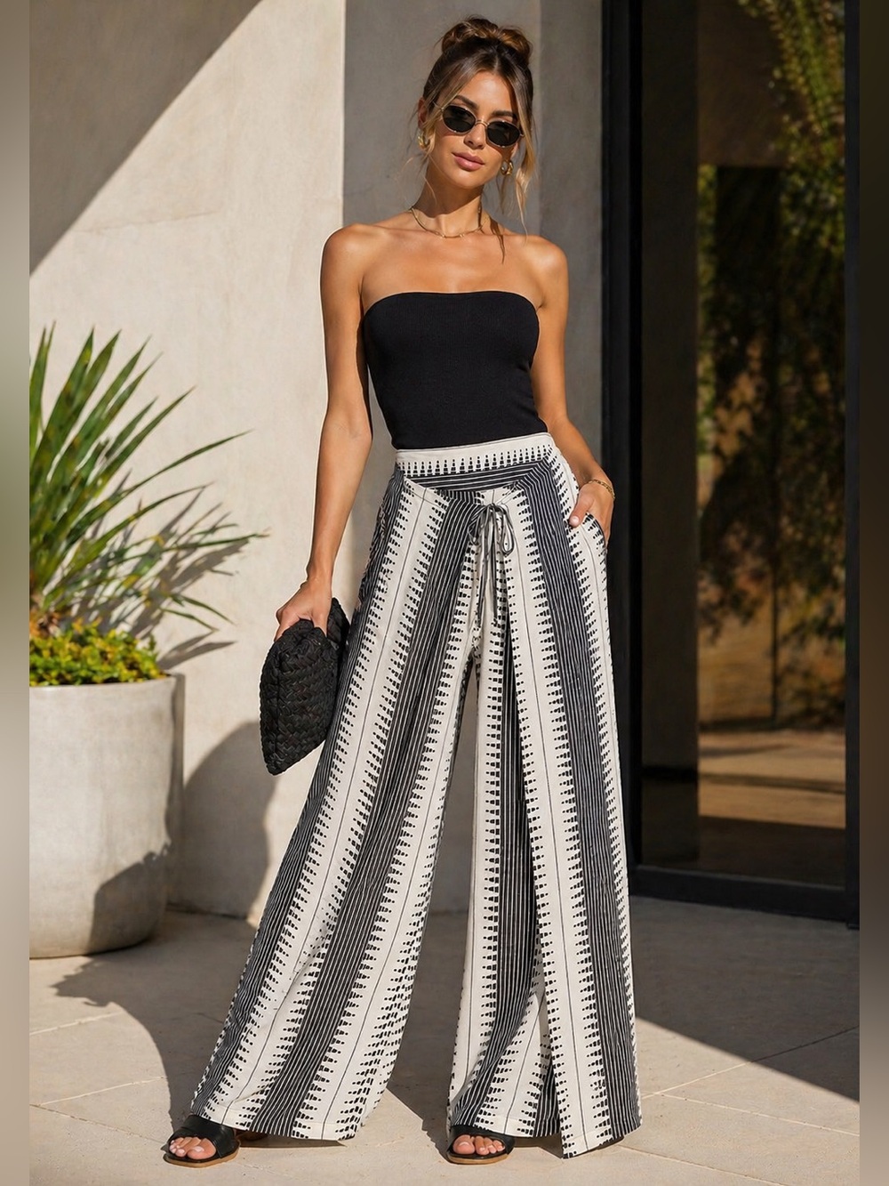 Elan Wide Leg Wrap‎ Pants Size Large Black & White Textured Crepe Boho Resort